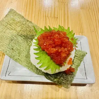ちらんやいくらおむすび