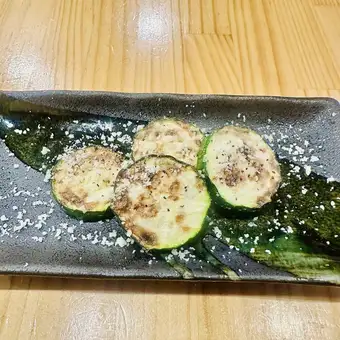 ズッキーニ焼き　パルミジャーノチーズ