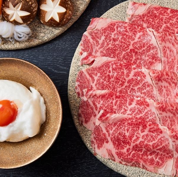 "Ichifuji Special Selection Course" where you can enjoy domestic Japanese black beef sirloin sukiyaki or shabu-shabu course