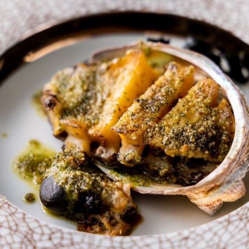 *Currently suspended <Teppanyaki> [For 2 people or more] Fresh abalone teppanyaki and a choice of A5 Japanese black beef cuts! "Abalone course" 14,800 yen