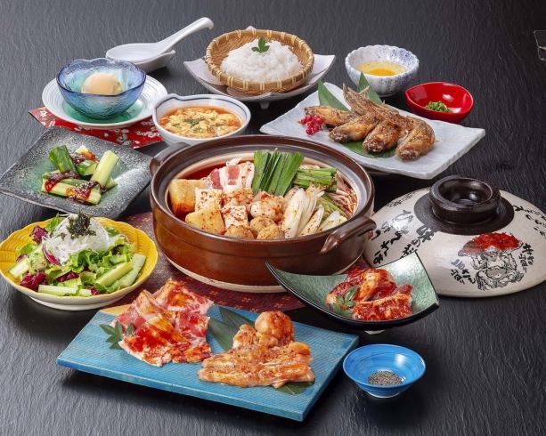 プライベート空間で名物の赤から鍋や焼肉が楽しめる！ご家族とのお食事や各種宴会に♪