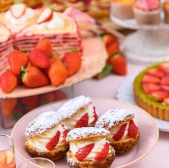 【4月~6月】<ディナー>5種のワイン飲み放題付・満開春桜といちごのスイーツビュッフェ