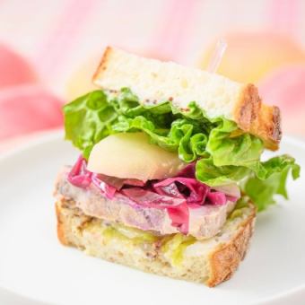 【7月8月】<ディナー>ワイン&生ビール飲み放題付・～夏桃の贅沢スイーツブッフェ～ 9300円
