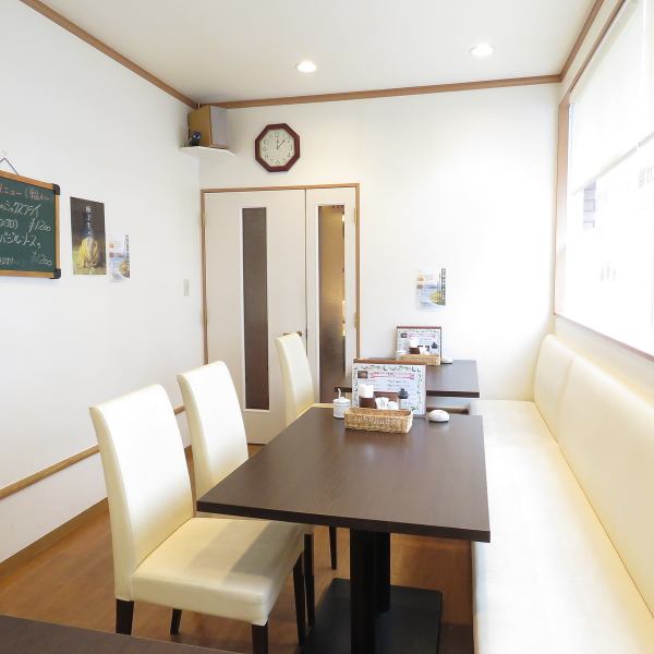 [Equipped with spacious private rooms] Ideal for dining with multiple people, girls' associations, mothers' associations, etc.It's a popular seat, so please make a reservation early.A private room can be reserved for 7 to 10 people.