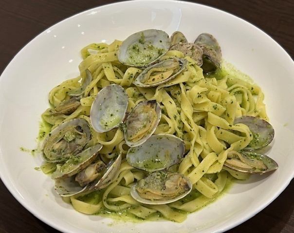 【女子会やママ会の時にぜひ】　あさりのジェノベーゼの生パスタ