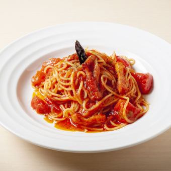 [Tomato base] Spicy tomato sauce with thickly sliced bacon