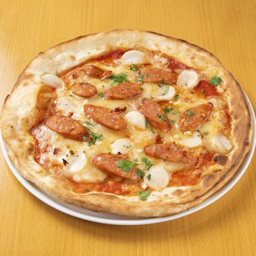 Garlic & chorizo pizza