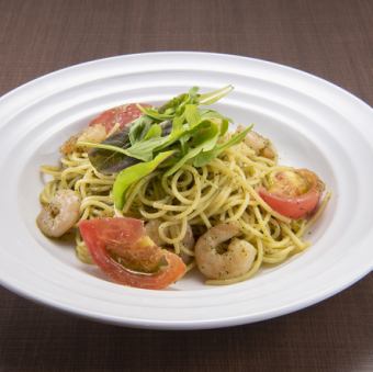 [Olive oil base] Genovese with shrimp and fresh tomatoes
