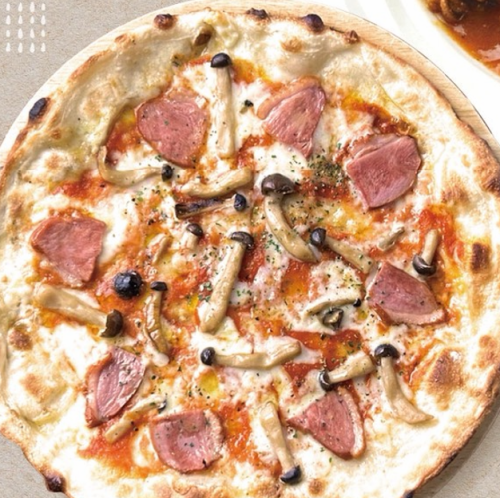 燻製鴨ときのこのピッツァ