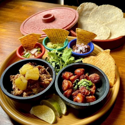 Corn taco lunch with 4 corn tortillas