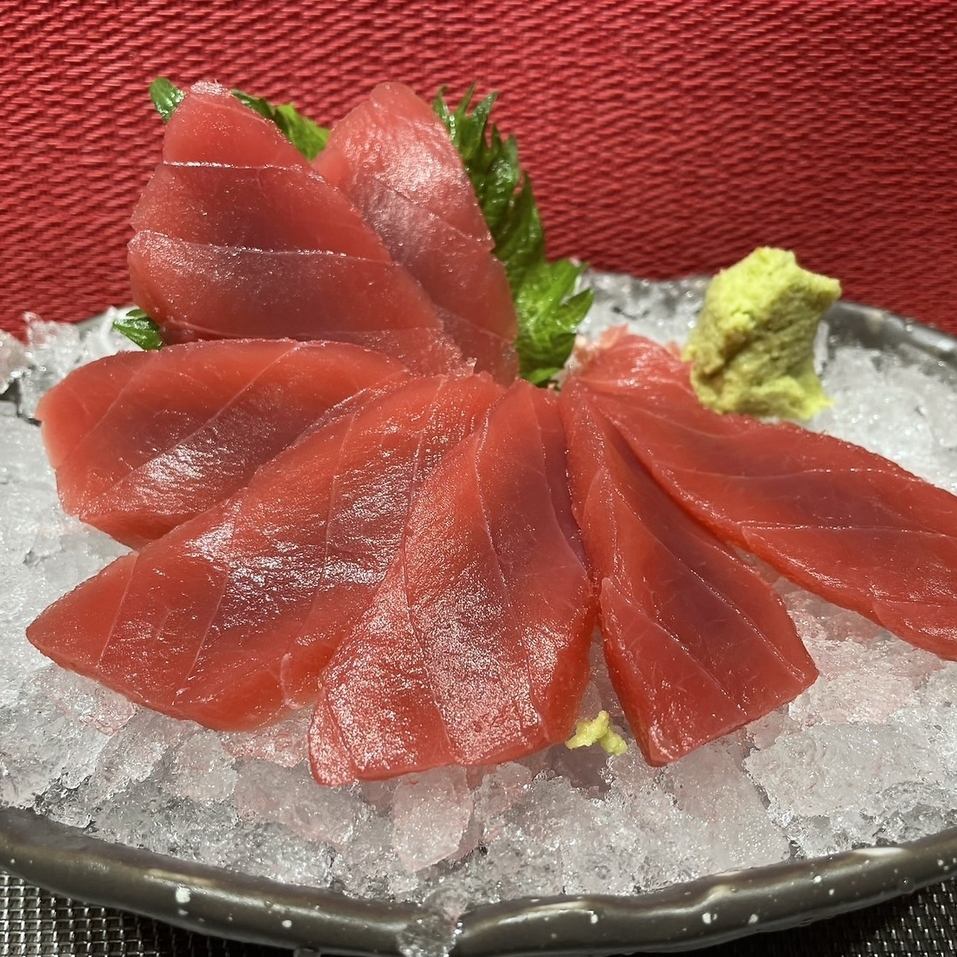 Please use our spacious private rooms for various banquets! Up to 70 people are welcome!