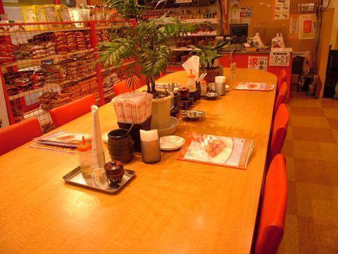 所有座位均为桌席，可用于4～20人的宴会。也请用于小型聚会。[大阪、上本町、鹤桥、韩国料理、五花肉、奶酪、宴会、迎送会、忘年会、Nakkopsae]
