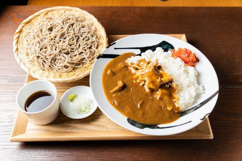 Soba restaurant curry set (Nihachi soba or Sanuki udon)