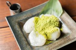 Handmade bracken-starch dumpling matcha