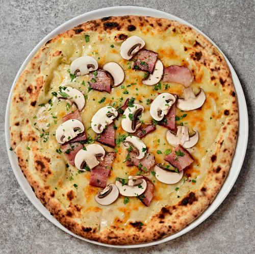 Brown mushroom and porcini cream pizza