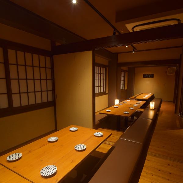 A private room with sunken kotatsu table that can accommodate up to 100 people.Open every day in front of Sendai Station! We have numerous private Japanese-style sunken kotatsu rooms perfect for banquets, business entertainment, and welcome parties.The atmosphere of the corridors is also important.The secret to its popularity is its refined space with a calm, Japanese atmosphere.