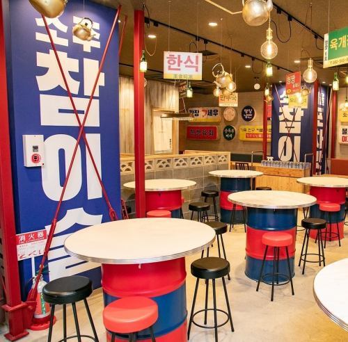 韓国屋台イメージの店内♪