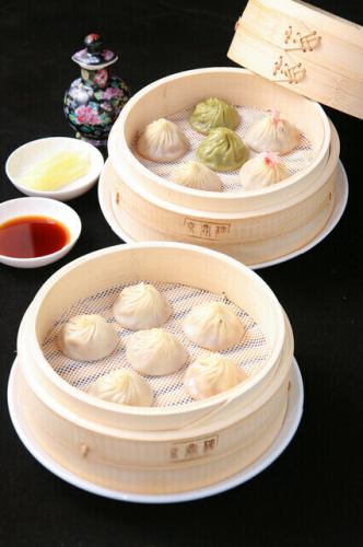 三色小籠包 小籠包3種盛り(6個)