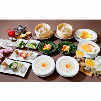 ●*Winter Peach Blossom Course*●December 1st to February 28th (food only) 7 dishes including "Shark Fin Noodles or Shark Fin Fried Rice"