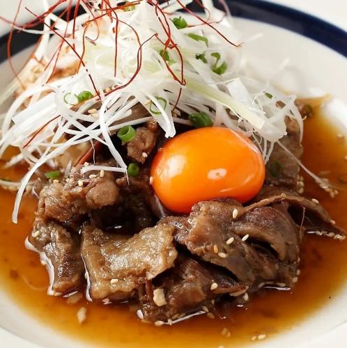 常陸牛すじ すき焼き風 ～奥久慈卵黄添え～