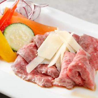 日立牛肉刺身佐海膽醬油