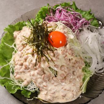 特色菜：八神納豆沙拉