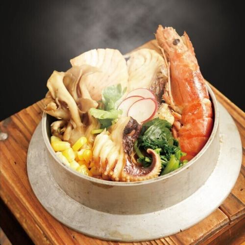 名物！具だくさんの釜めし