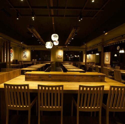 輕鬆的餐桌座位