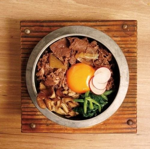 和牛焼すきと舞茸釜めし