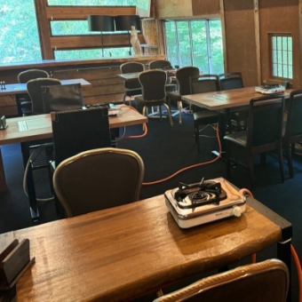 お仕事仲間との宴会や飲み会にご利用いただける空間です。