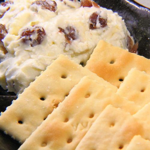cheese dip crackers