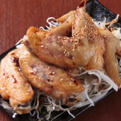 Spicy fried chicken wings (5 pieces)