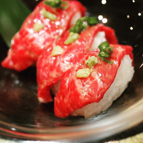 Melt in your mouth! 6 pieces of seared Sendai beef sushi