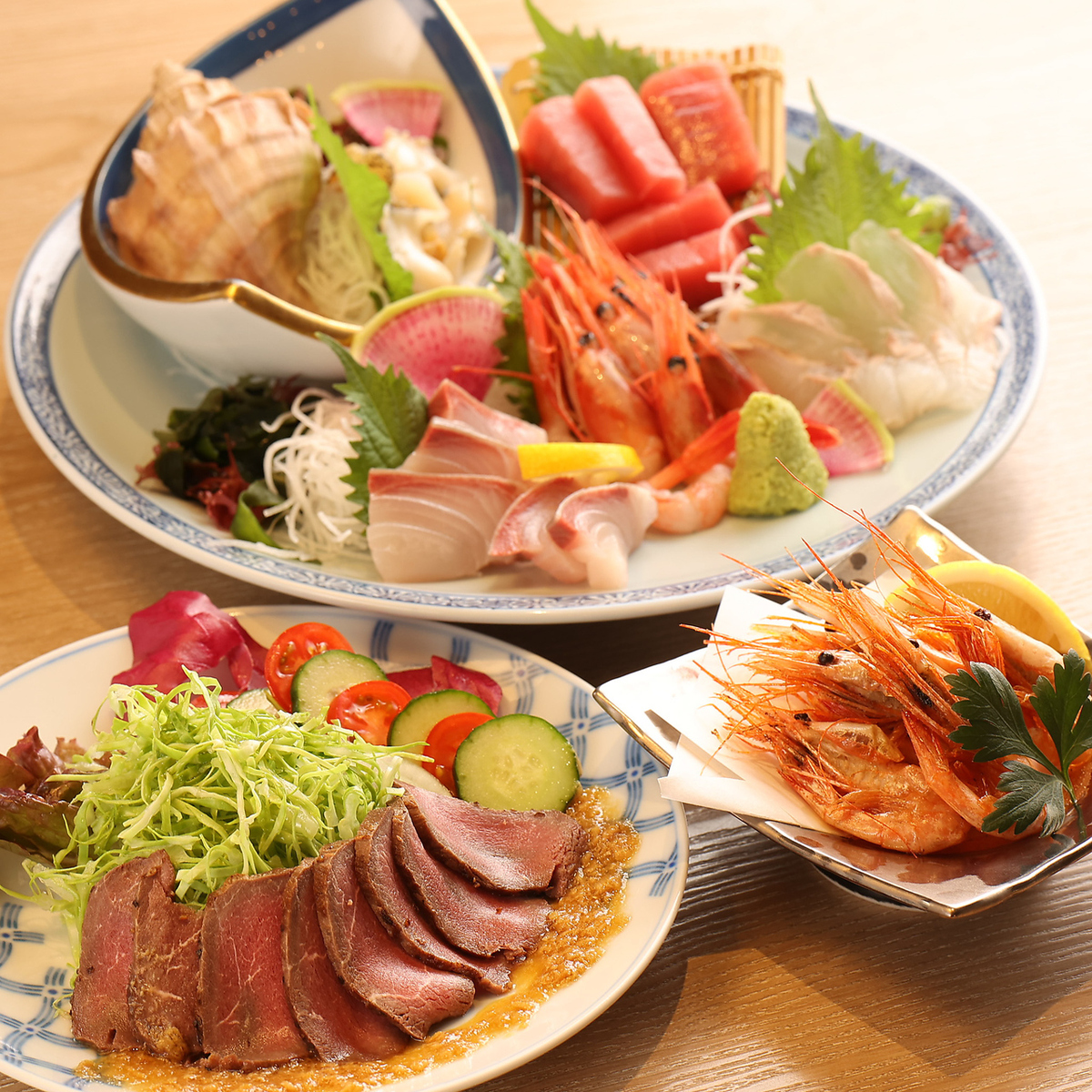 昼は定食、夜は酒場で楽しむ大人の食堂