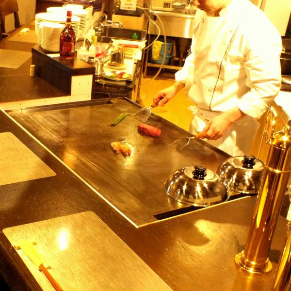 Counter seats where you can see the chef's cooking in front of you! Enjoy the real pleasure of tasting the performance and freshmanship of the masterpiece! It is also recommended for dates etc. ♪