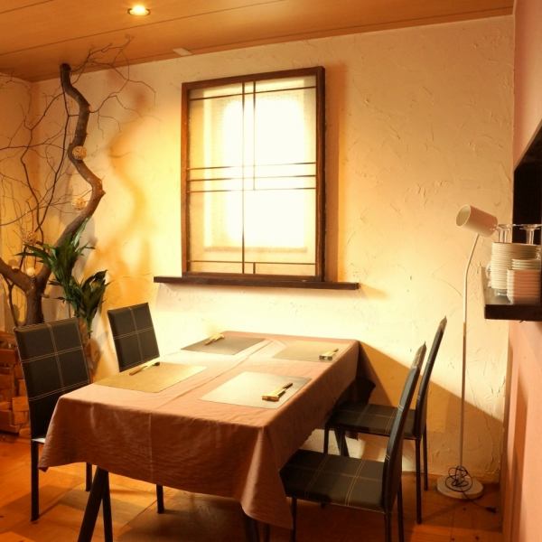 We will prepare a private room with up to 10 guests and wait.We will also arrange seat placement on request.Feel free to call us.You can use it in various scenes with entertainment · birthday · girls' party · anniversary dinner ♪