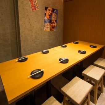 様々な飲み会にご利用いただけるよう、オープン席/のれん半個室/完全個室/ソファー席と色んなタイプのお席をご用意☆お席を繋げての対応可能なので、ご遠慮なくご相談ください☆