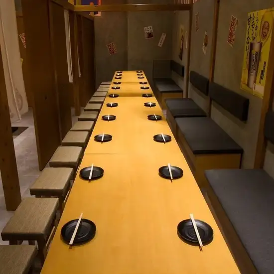 総席数100席◎大宴会可能★食べ飲み放題2480円～飲み放題980円～