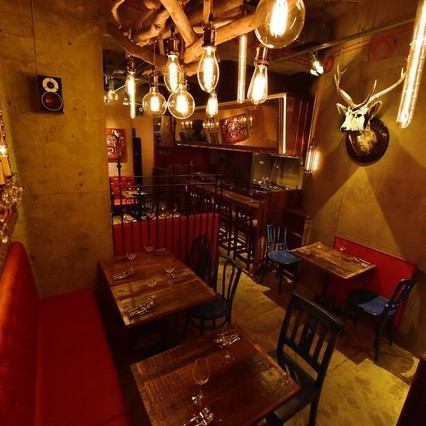 【Antique-style unusual space】