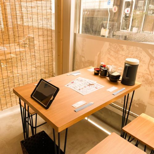 <p>The newly opened store in June 2022 has table seats as well as counter seats.Please feel free to come by yourself.It can be used as a set meal during the day, and you can enjoy the atmosphere of an izakaya at night.</p>