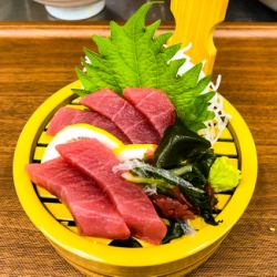 Tuna sashimi