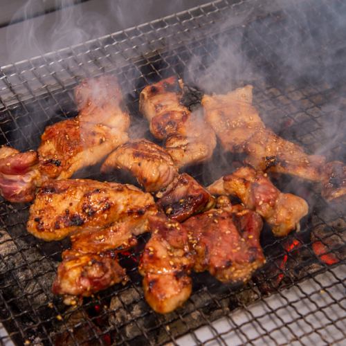 名物!骨付きカルビ◎