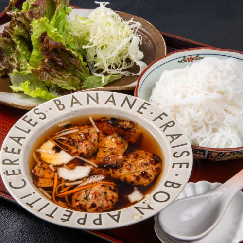 【揚げと生の食感を楽しむ!ベトナムの極上グルメ。】各種ベトナム料理