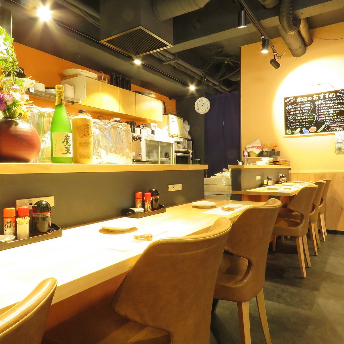 Enjoy seasonal dishes in a Japanese-themed space