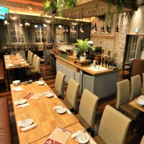 《多治見駅すぐの好立地》ドリンクスタンドあり♪本格イタリアンを楽しむ貸切パーティーはいかがですか？ご宴会や会社の打ち上げ、結婚式二次会など、様々な目的でご利用いただけます♪音響機器・マイク・モニター完備など充実の設備！その他、ご相談等ございましたら、お気軽にご相談ください。