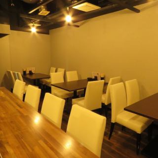 You can reserve the entire room from 10 to 16 people! Please feel free to contact us♪