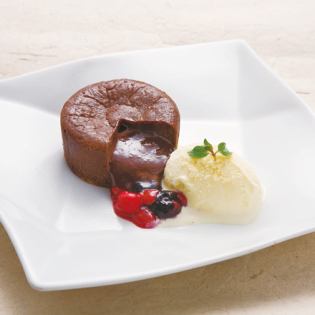 퐁당 초콜릿과 바닐라 아이스