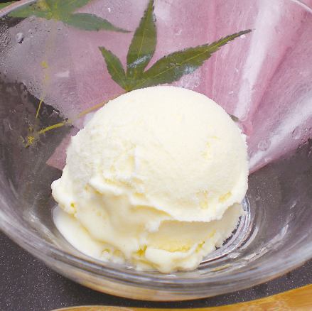 アイスクリーム バニラ/抹茶　各