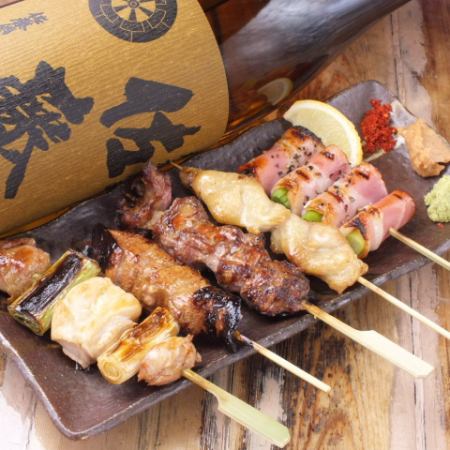 焼き鳥、焼きトンをリーズナブルな価格でたっぷり召し上がれ！