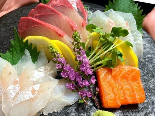 【鮮魚刺身】本日の鮮魚3種盛り ~1人分より~